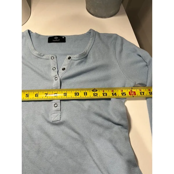Twenty5A Light Blue Waffle Knit Henley Long Sleeve‎ Cuff Top Size S - Image 3