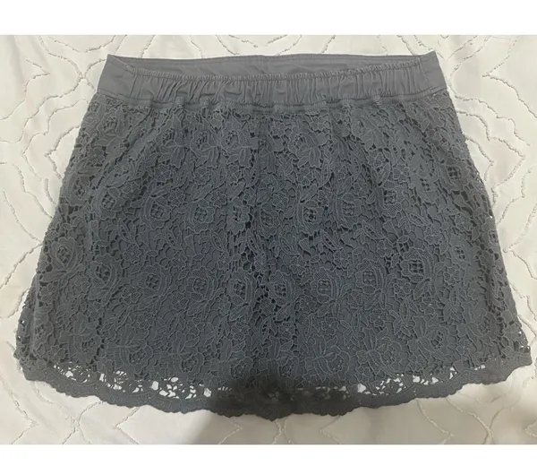 Abercrombie & Fitch Grey Floral Lace Mini Skirt Size S Cotton - Image 3
