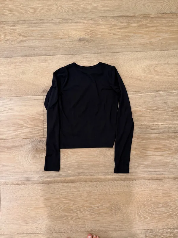 Hollister Black Long Sleeve Top - Image 2