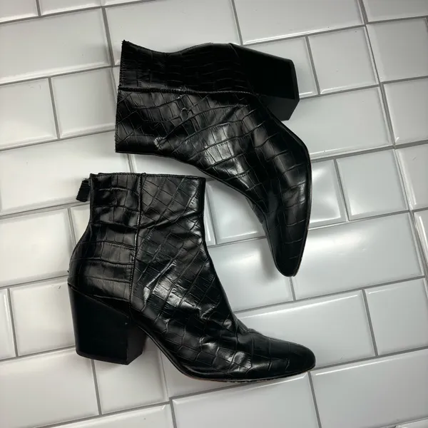 Dolce Vita Coltyn‎ Black Leather Rear Zip Bootie size 8 - Image 4