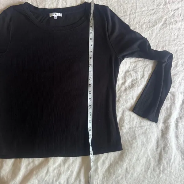 French La Halle Black Ribbed Crewneck Long Sleeve Basic Shirt Size Large - Image 4