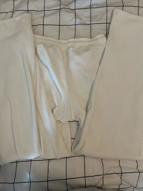White Hollister sweatpants - Image 2