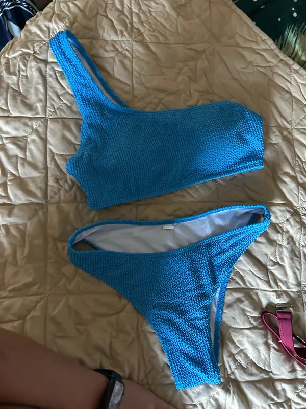 Amazon Bikini - Image 3