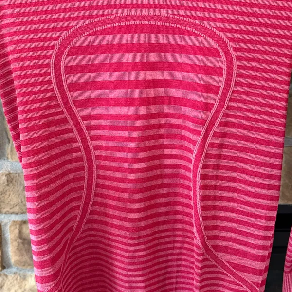 Lululemon Swiftly Tech Long Sleeve Crewneck Top - Image 5