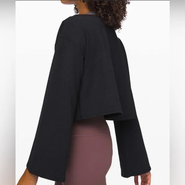 Lululemon Show your Depth Long Sleeve Size M/Large - Image 4
