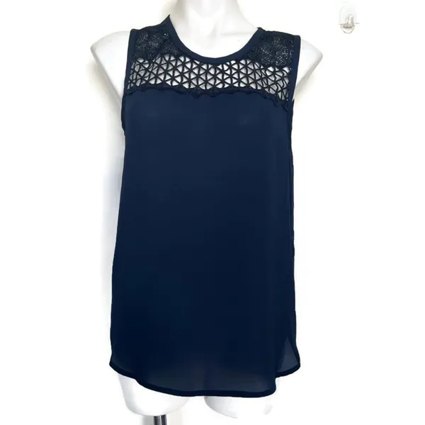 𝅺Love FIRE office career lace tank top MEDIUM navy blue NWOT - Image 2