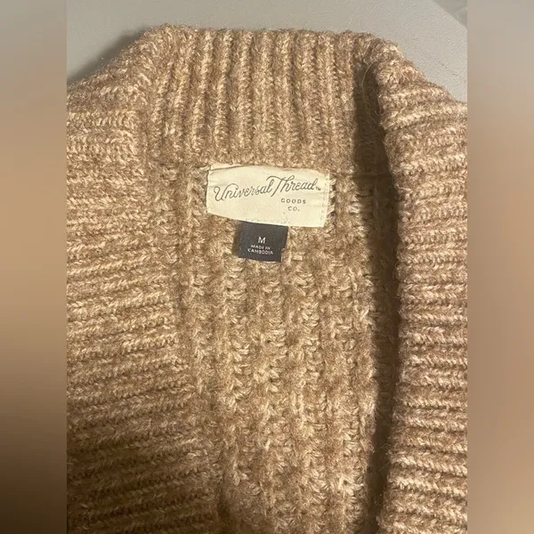 Universal Threads Brown/Tan Long Sleeve Button Up Oversized Chunky Knit Sweater - Image 5