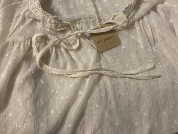 Blu pepper Women's Cream Ruffled V-Neck Blouse - Image 3