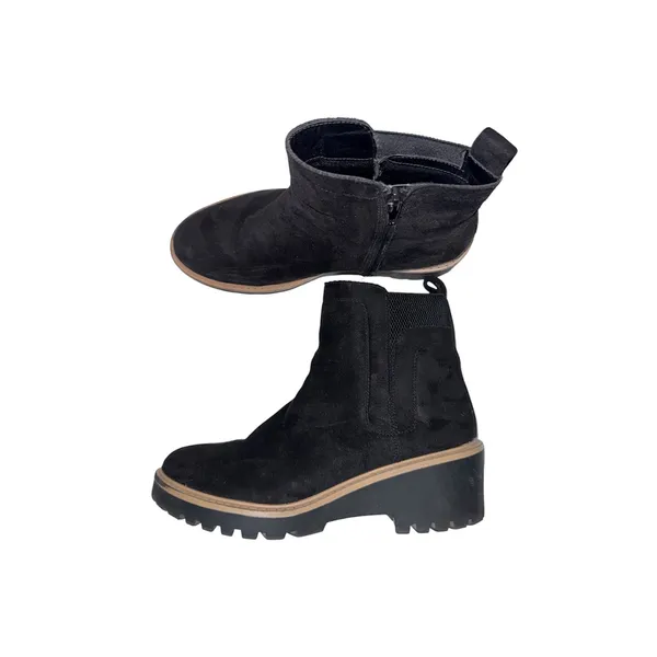 Maurices Bridget Chelsea Boots Black Faux Suede Ankle Zipper - Image 4