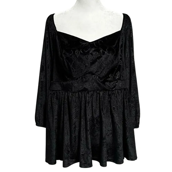 Torrid Size 2X Black Velvet Peplum Babydoll Top Smocked Floral Goth Whimsygoth - Image 3