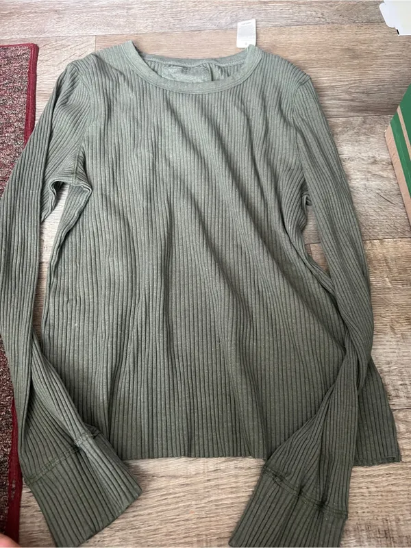 NWT aerie Ribbed Long-Sleeve Crewneck Top - Olive - Image 8