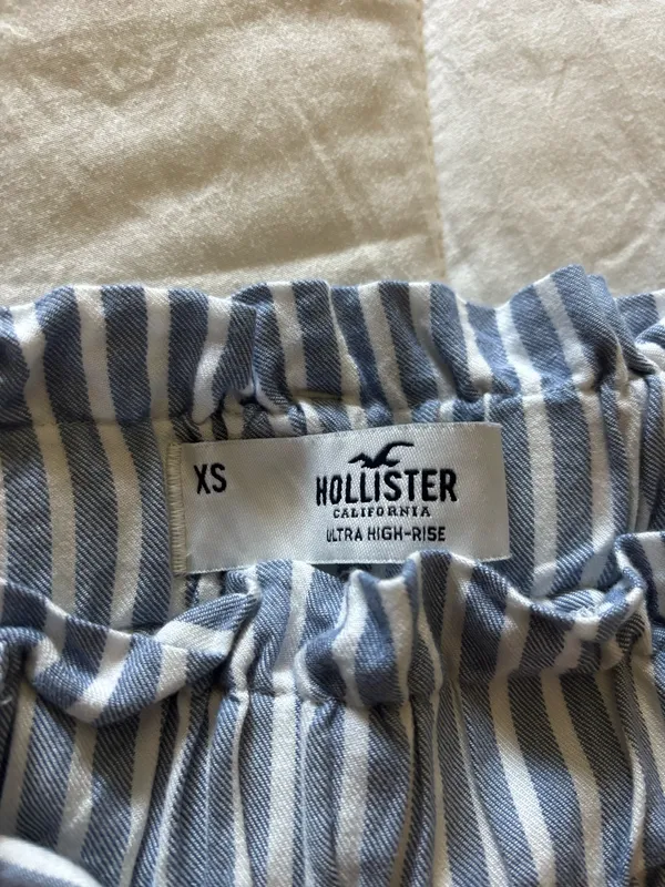 Hollister Capris - Image 3