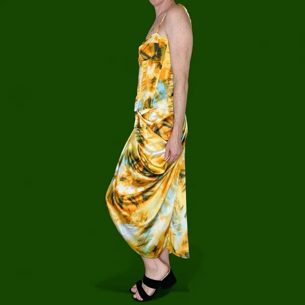 Pretty Little Thing Orange Yellow Abstract Tie Dye Tank Top Skirt Set - Image 3