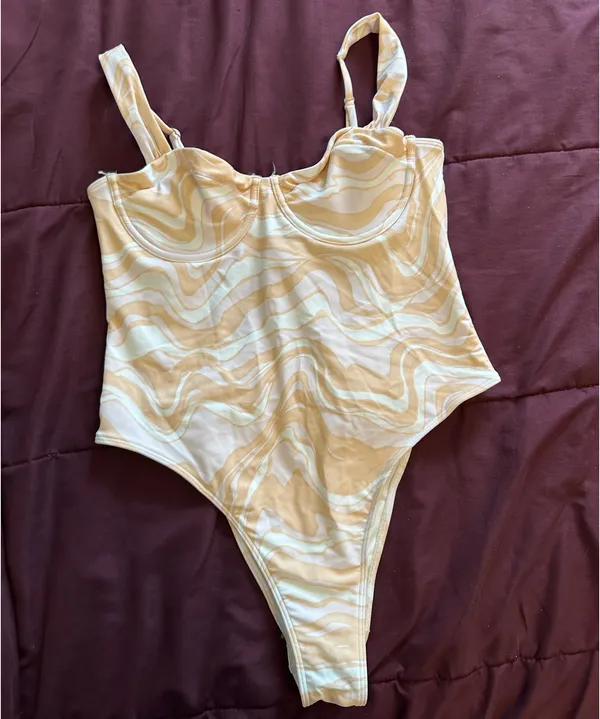Abercrombie and Fitch 1 Piece Swimsuit - Image 2