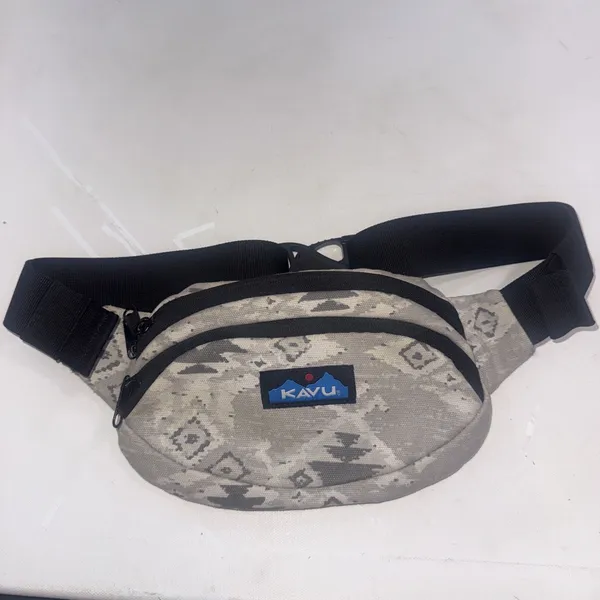 Kavu Gray Hiking Waist Bag Adjustable Strap Padded Back Dual Pocket Fanny Pack - Image 9