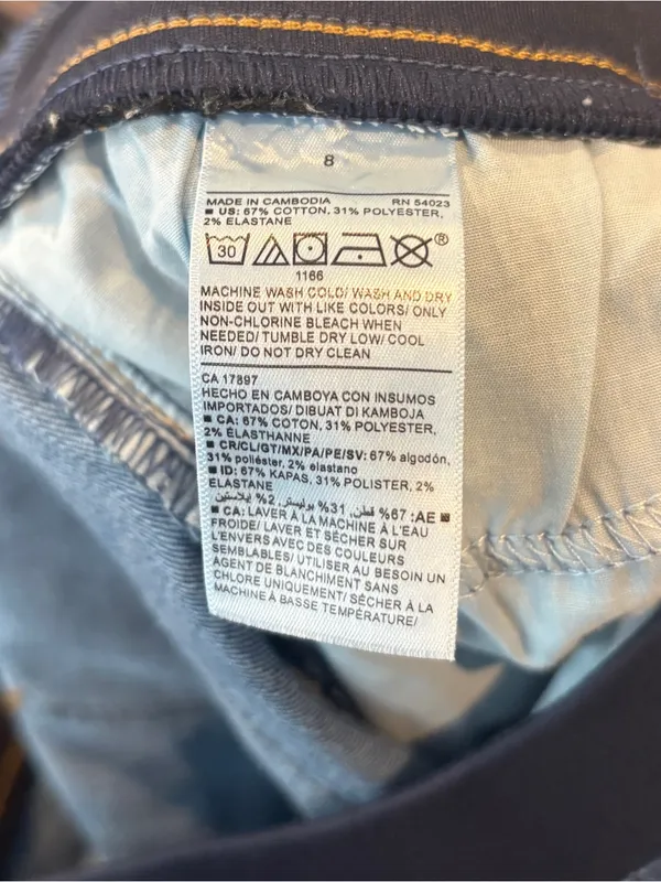 Old navy straight leg maternity jeans size 8 - Image 7