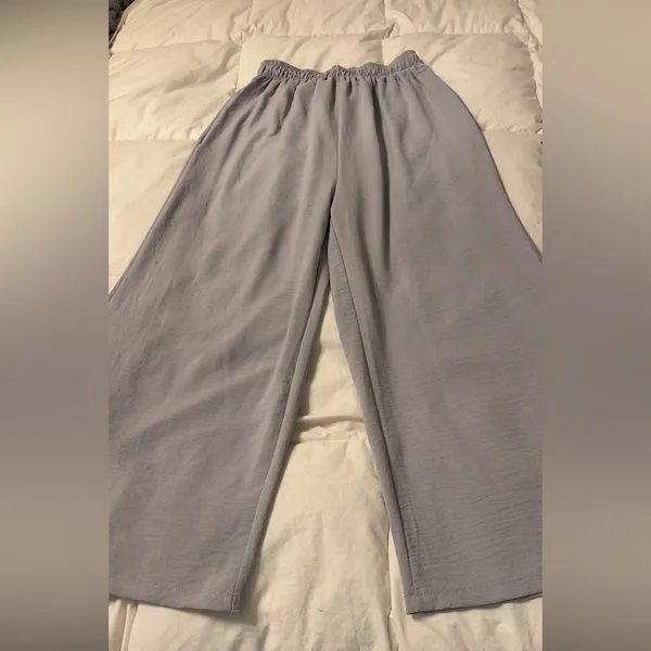 Sorella Wide Leg Light Gray Pants - NWT - Size S - Can fit larger - Image 3