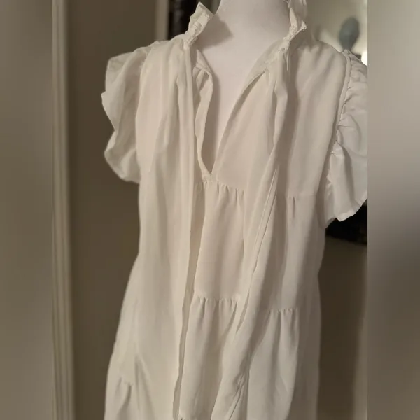 Beautiful entro White Tier Ruffle Sleeve Bow Tie Large Dress - Image 4