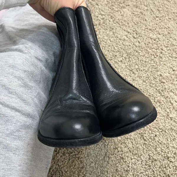 Frye Essa Seam Bootie Black Leather Western Almond Toe Ankle Zip Sz 6.5 - Image 13
