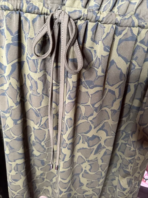 H by Halston Olive Green Abstract Print Drawstring Dress Size Large - Image 4