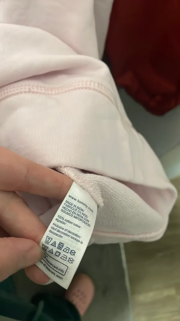 Tommy Hilfiger Sweater Women’s - Image 3