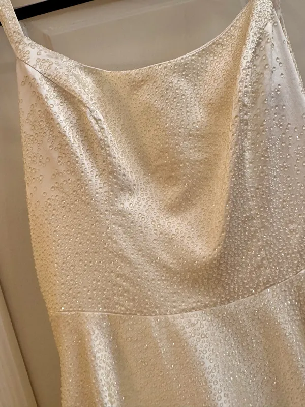 Beautiful White Formal Dress Size 2 - Image 3