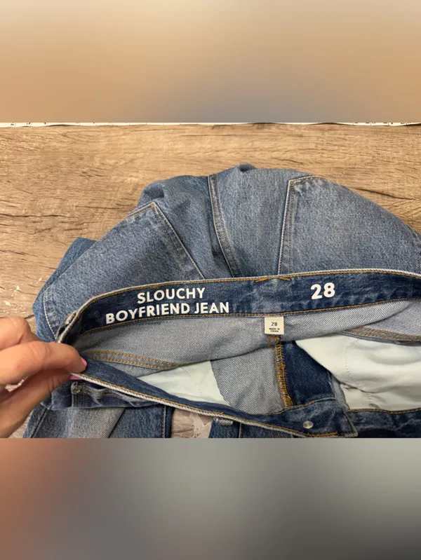 J crew Slouchy boyfriend jean in Paulette wash size 28‎ - Image 6