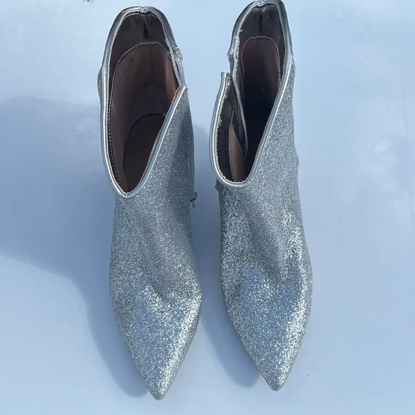 On 34th Aatira Tulip Silver Glitter Ankle Booties NEW - Image 5