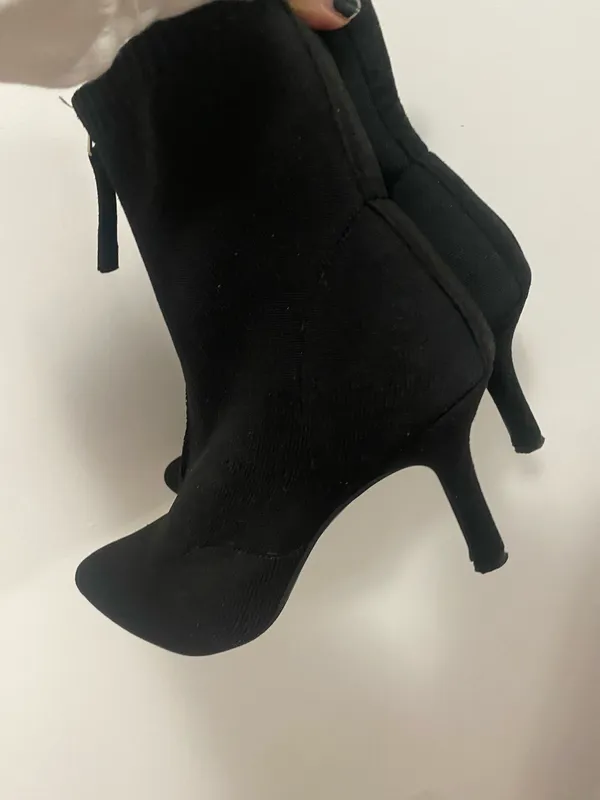 Black low boots Size 8.5 - Image 3