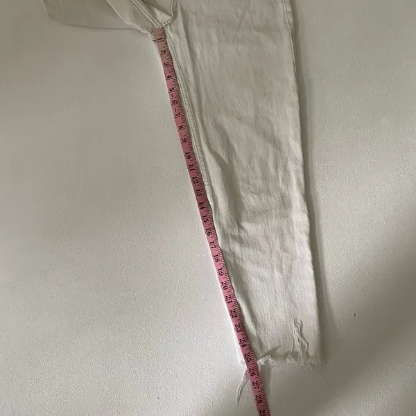 Zara Cream Wide Leg Jeans Size 4 High Rise Raw Hem Minimalist Denim - Image 7