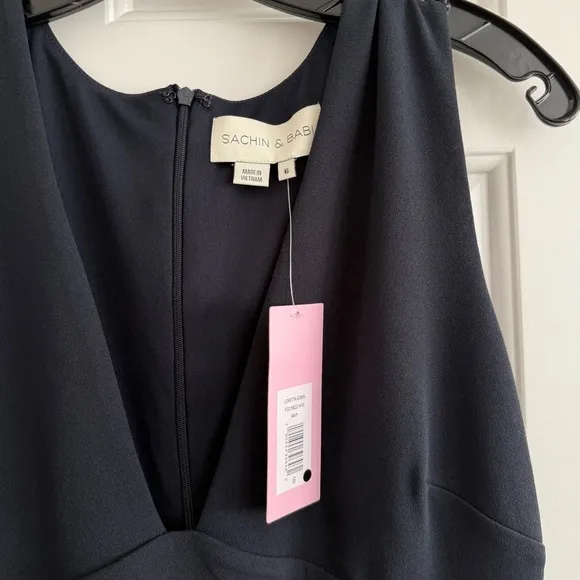 Sachin & Babi Loretta Gown Navy 6 NWT Stretch Crepe Plunge V-Neck Formal Evening - Image 8