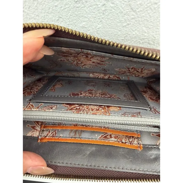 HOBO International Leather Zip Around Wallet Gray Whipstitch Organizer - Image 6