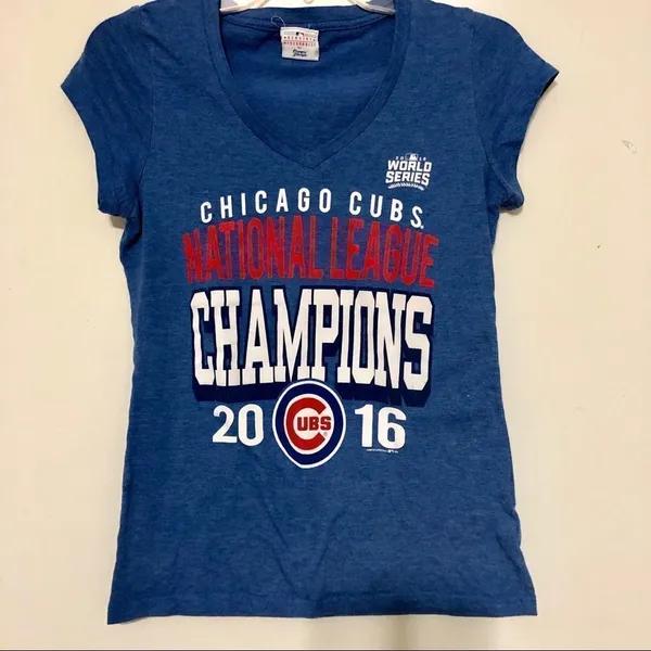 Genuine Merchandise Chicago Cubs 2016 World Series Vneck Tshirt - Image 3