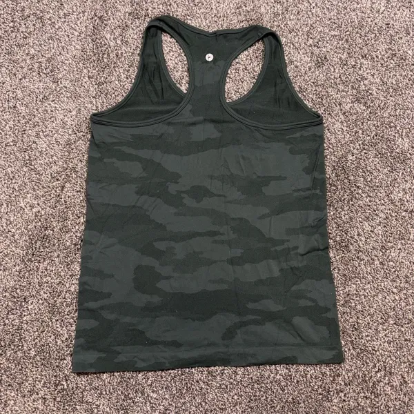 90 Degree green camo tank top in size S. Nylon & spandex blend. - Image 3
