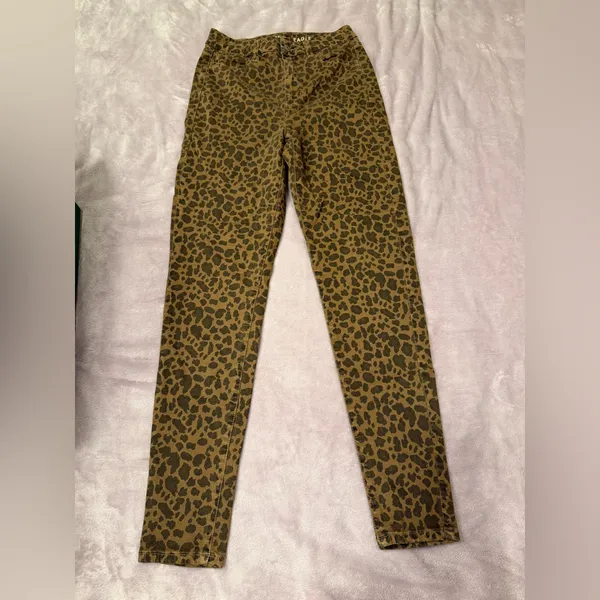 American Eagle Brown Leopard Print Pants - Image 4