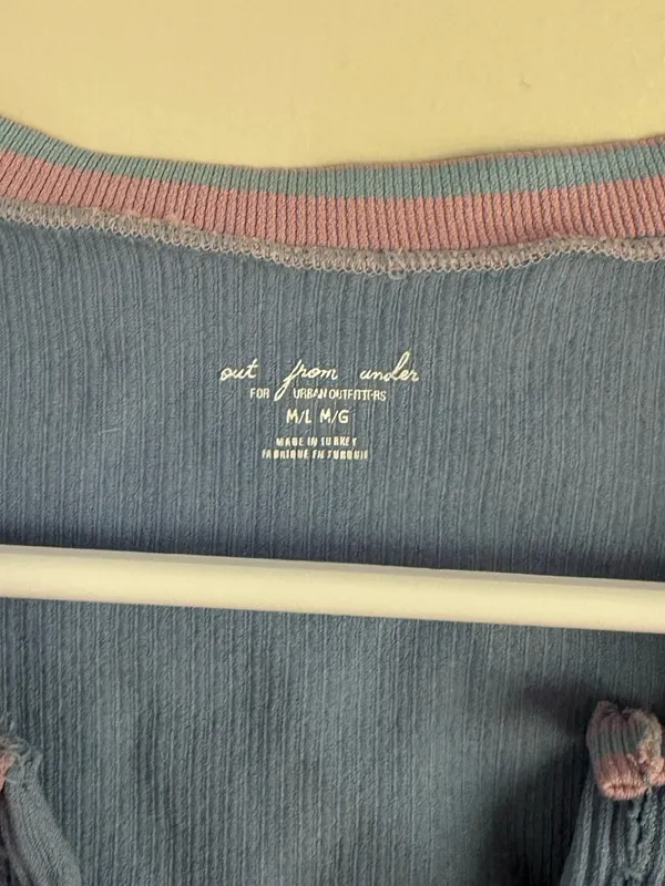 Urban Outfitters go for gold top - Image 3