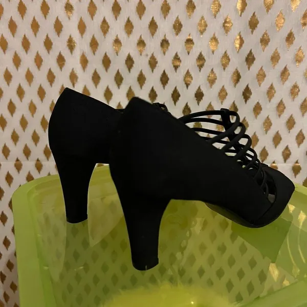 Black Strappy heels pumps size 7 - Image 5