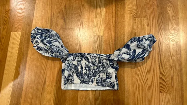Abercrombie Top Floral Puff Sleeve Crop - Image 2