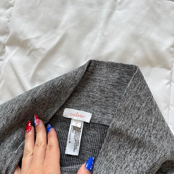 Colsie Shorts‎ Womens Medium Gray Seamless High Waisted Lounge Biker Activewear - Image 4