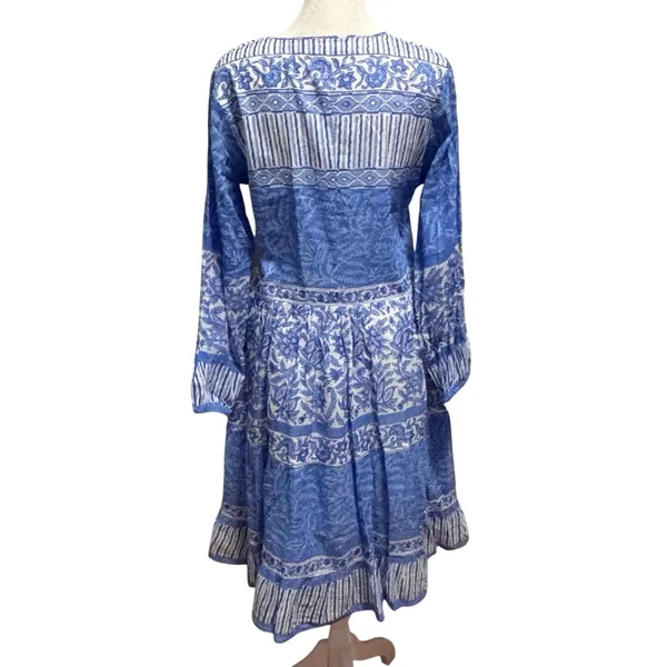 Bella Tu Size M Dress Blue White Print Boho Silver Embroidered Floral Peasant - Image 3