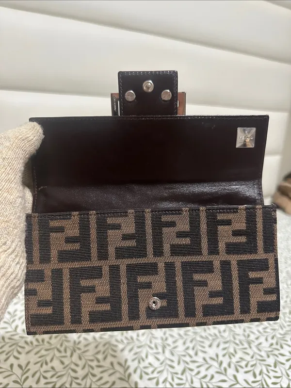 Fendi Zucca Long Wallet - Image 9