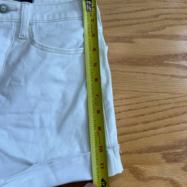 Hollister Women’s Ultra High Rise Mom Shorts White Cuffed W‎ 23 00 - Image 6