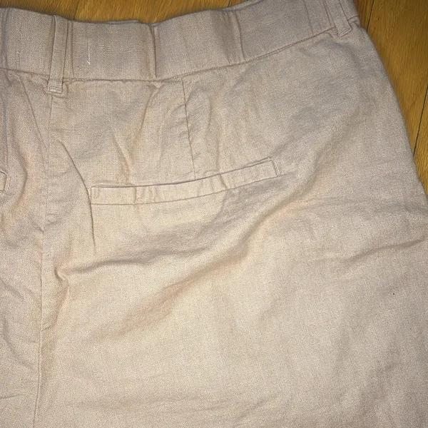 Abercrombie and Fitch Khaki Linen Tailored Trouser pleated Business Shorts - Image 2