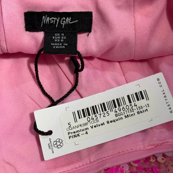 NASTY GAL Premium‎ Velvet Pink Sequin Mini Skirt Size 0 - New With Tags - Image 8