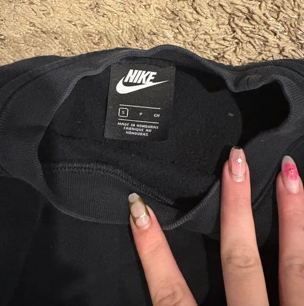 Nike Crewneck - Image 3