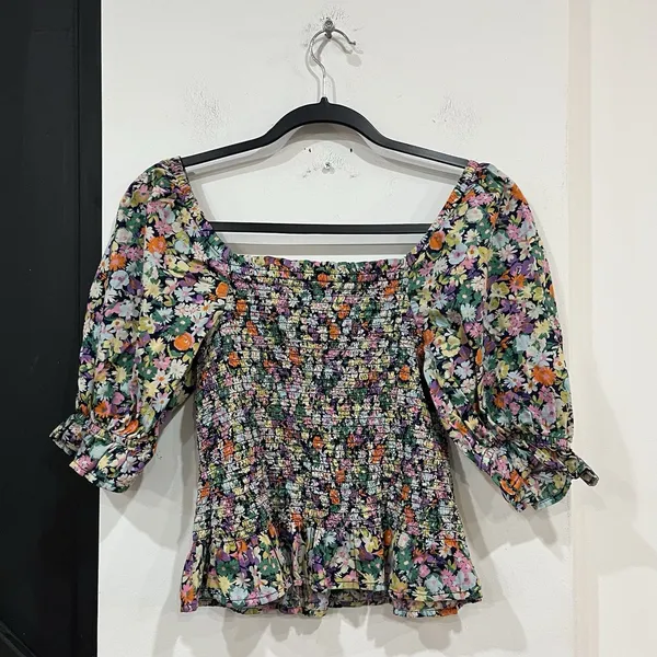 GAP Floral Ditsy Smocked Peplum Top Size Small Puff Sleeve Cottage Boho - Image 4