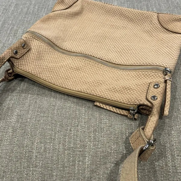 Fossil Brown Leather Crossbody Cowhide Purse Tan Brown Zipper Closure - Image 6