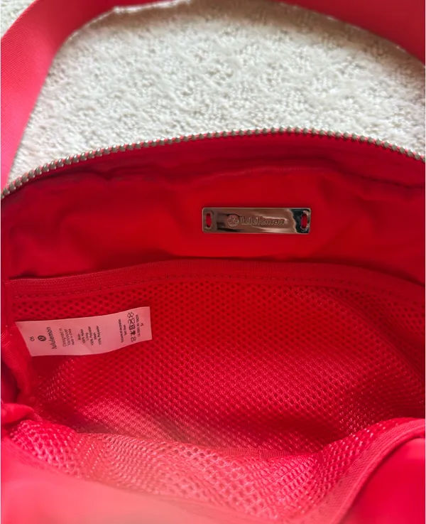 Lululemon Belt Bag OG - Image 2