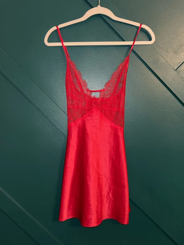 Victoria's Secret Negligee Satin Chemise Nightgown Red Lace Trim Bodice - Image 3