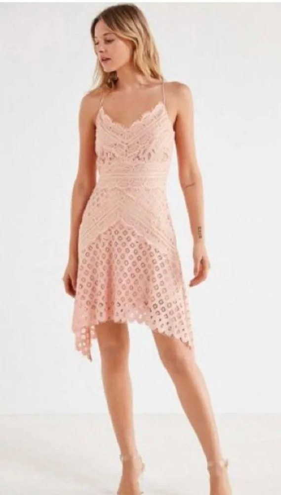 Keepsake the Label Bridges Lace Handkerchief Mini Dress Blush Size Large - Image 8